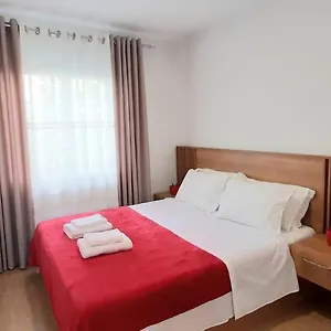 Comfy Apartment- Sunny Balcony Apartament