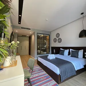 Retreat Apart-hotel